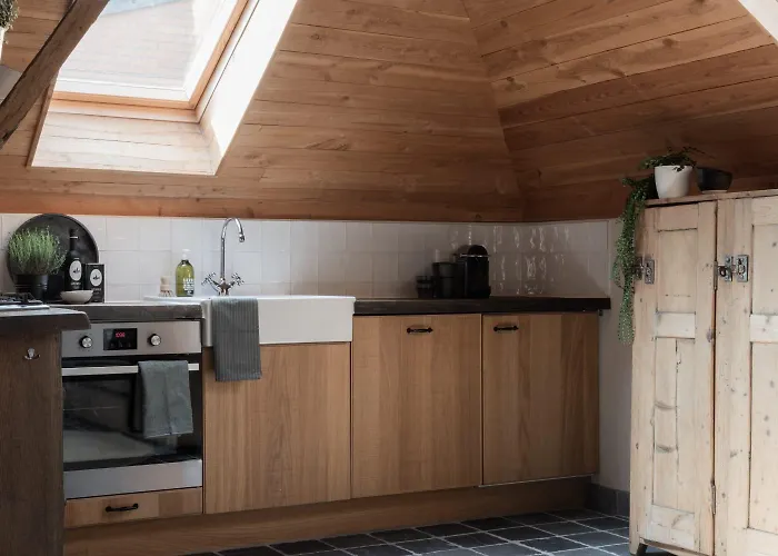 Bed and Breakfast Boerensuite, Heerlijk In Het Karschop